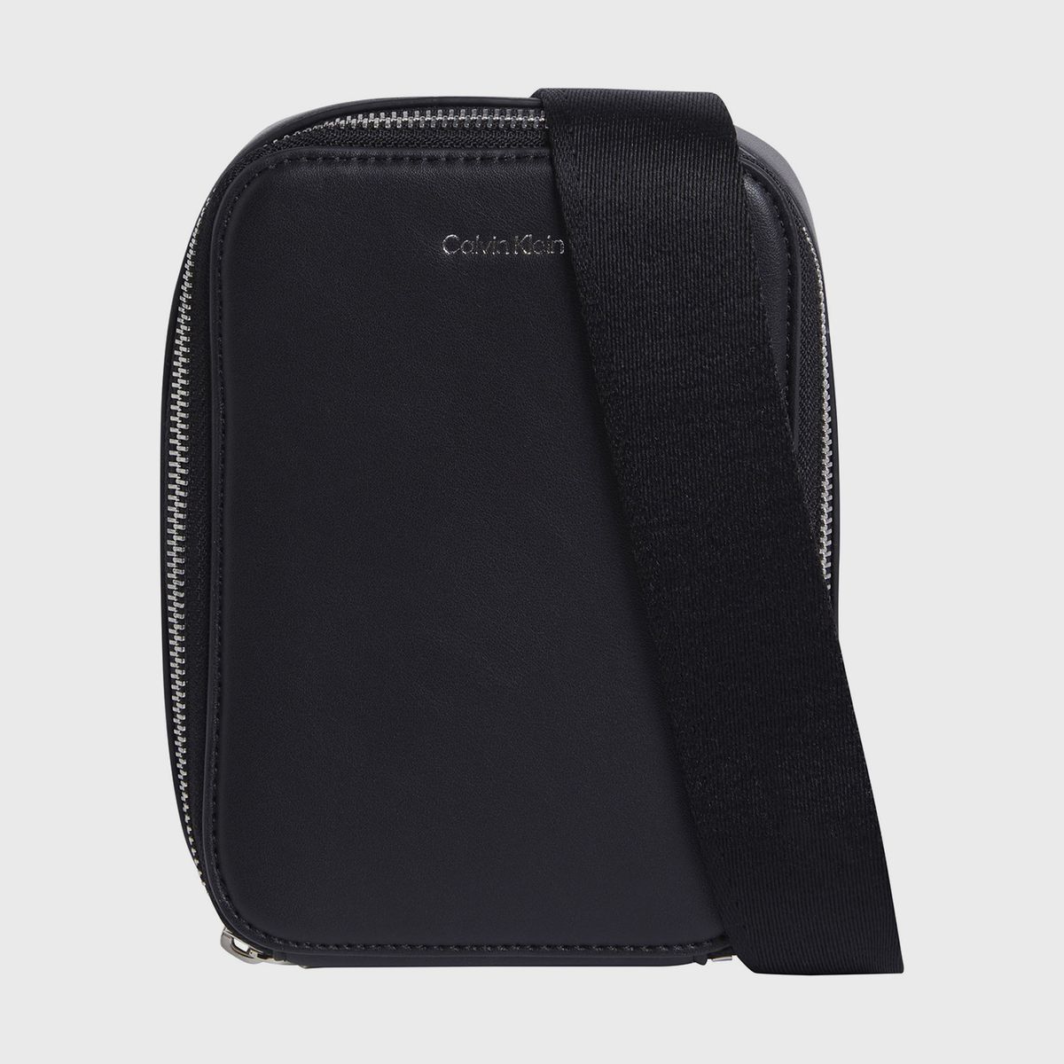 CALVIN KLEIN - Bolso Reporter Ck Sleek Negro Calvin Klein BEH