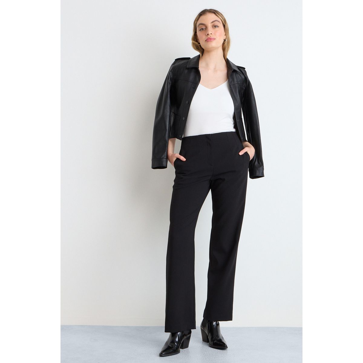 IO - Pantalon Mujer Negro IO