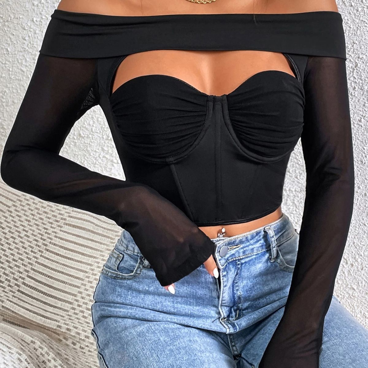 GARSIL - Crop Top Para Mujer - Hombros Descubiertos Y Escote De Manga Larga