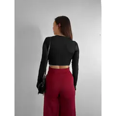 GARSIL - Crop Top Para Mujer Manga Larga Con Escote En V