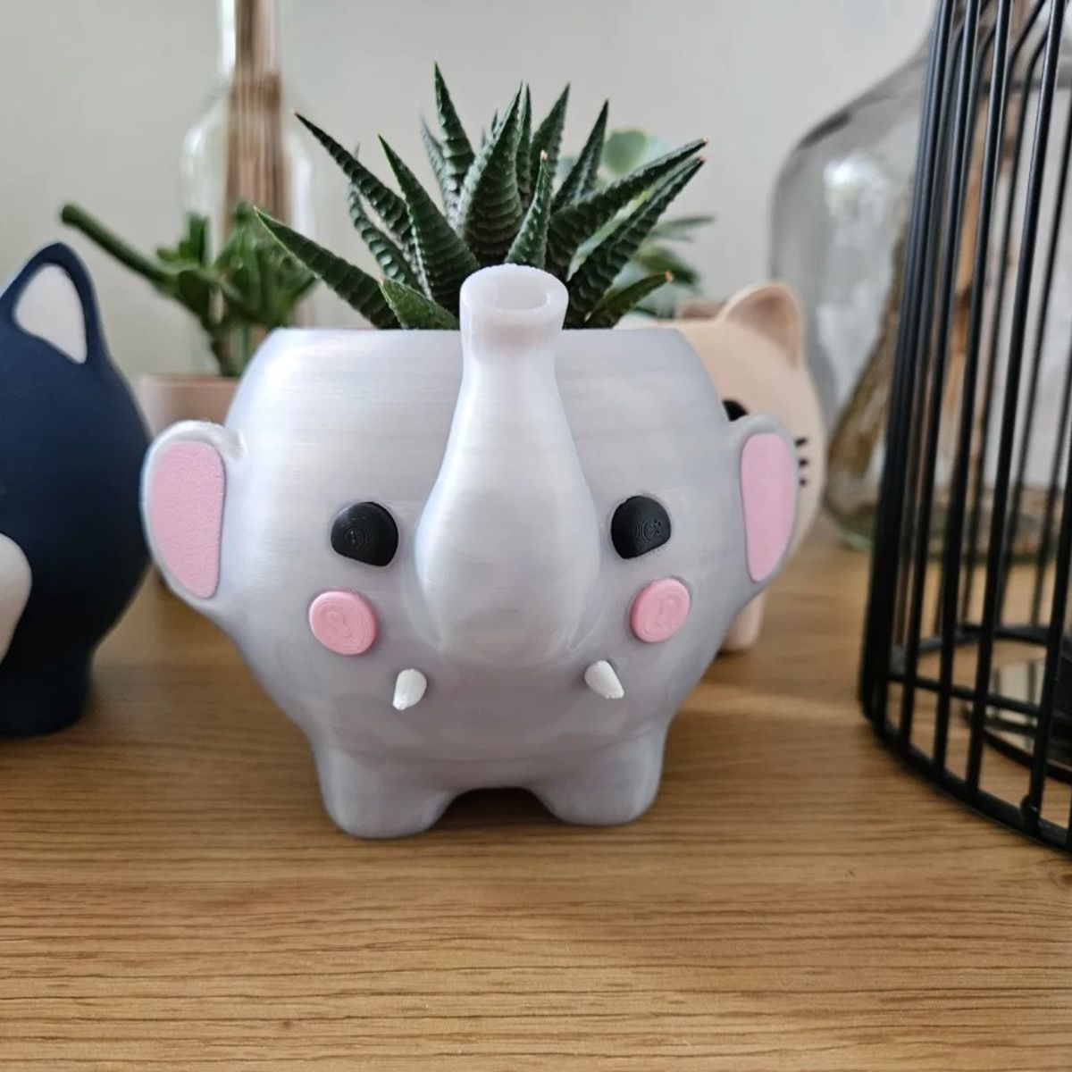 GENERICO - Macetero diseño Elefante