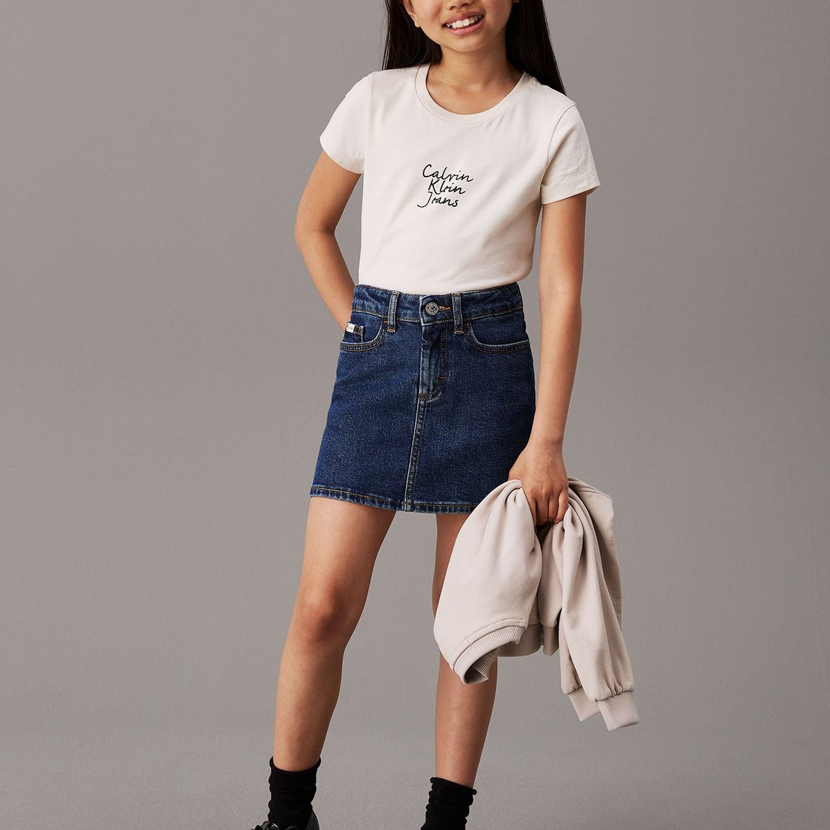 CALVIN KLEIN - Polera Niña Handwriting Logo Beige Calvin Klein