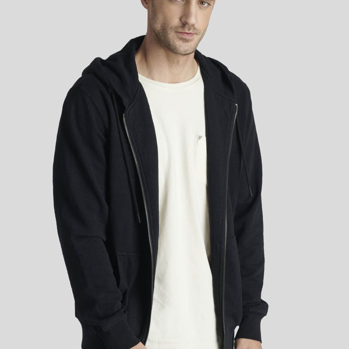 NEW MAN - Polerón Santiago Avant-Garde Negro New Man