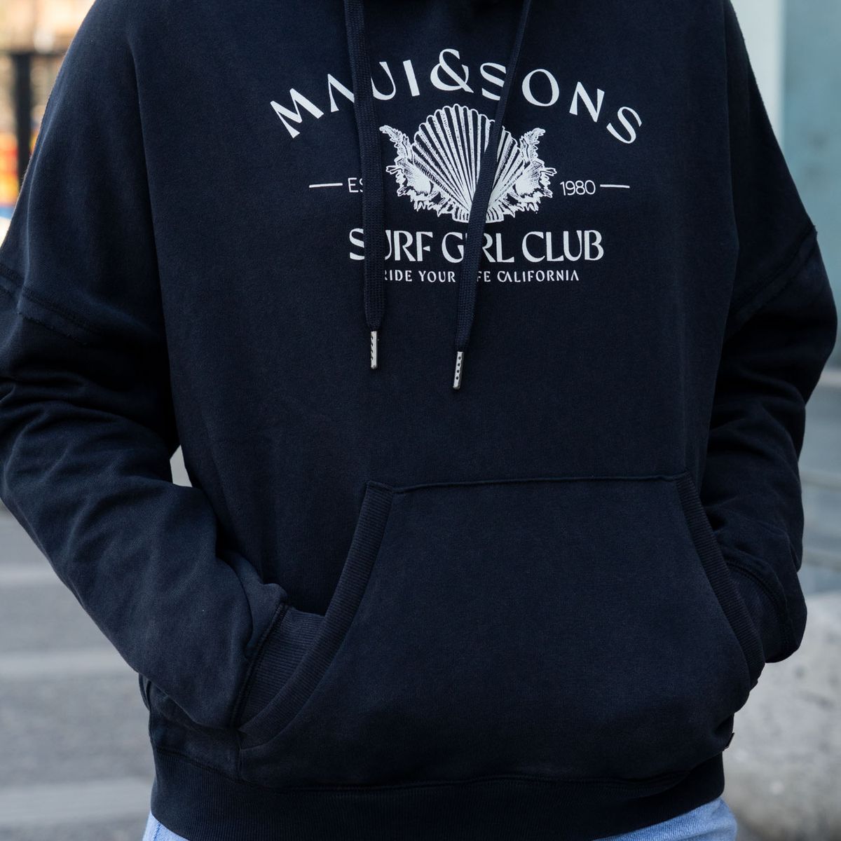 MAUI AND SONS - Poleron Canguro Surfadia Negro Mujer Maui And Sons - Negro