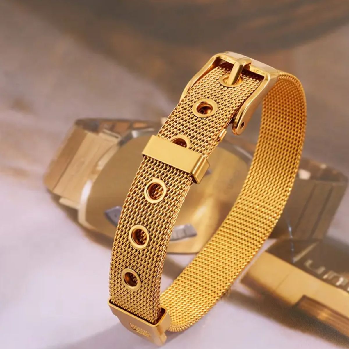 GENERICO - Pulsera Bracelete Urban Belt Dorada Acero Inoxidable