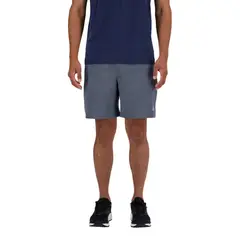 NEW BALANCE - Short Hombre Sport Essentials Gris