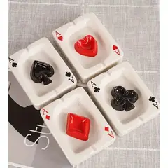 HOMEY - Pack de 4 ceniceros de ceramica, modelo de naipes.