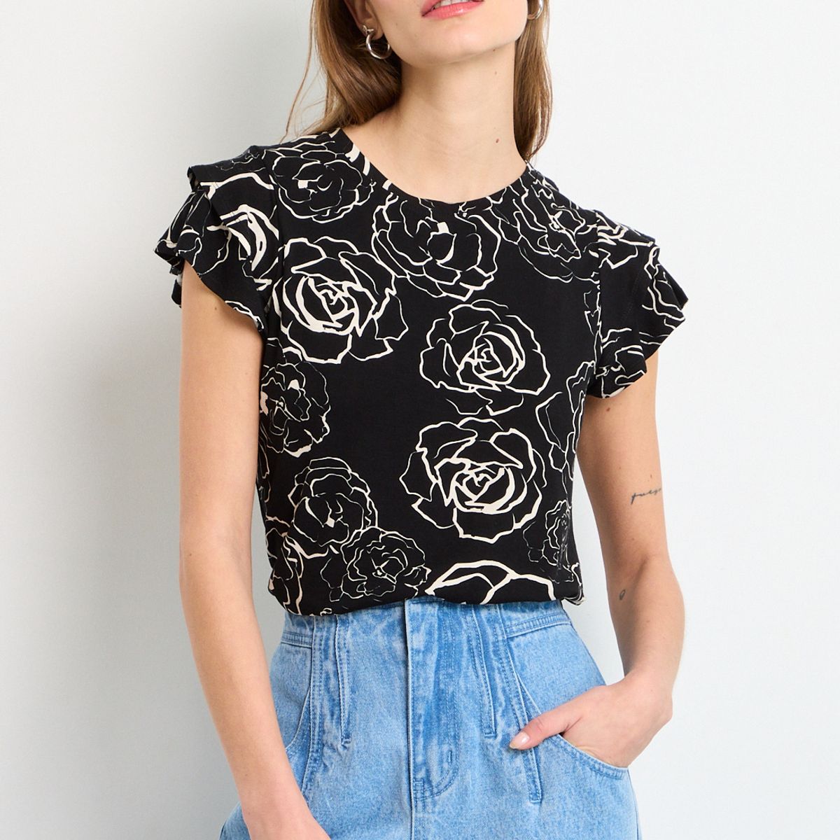 IO - Polera Manga Corta Mujer Negro IO