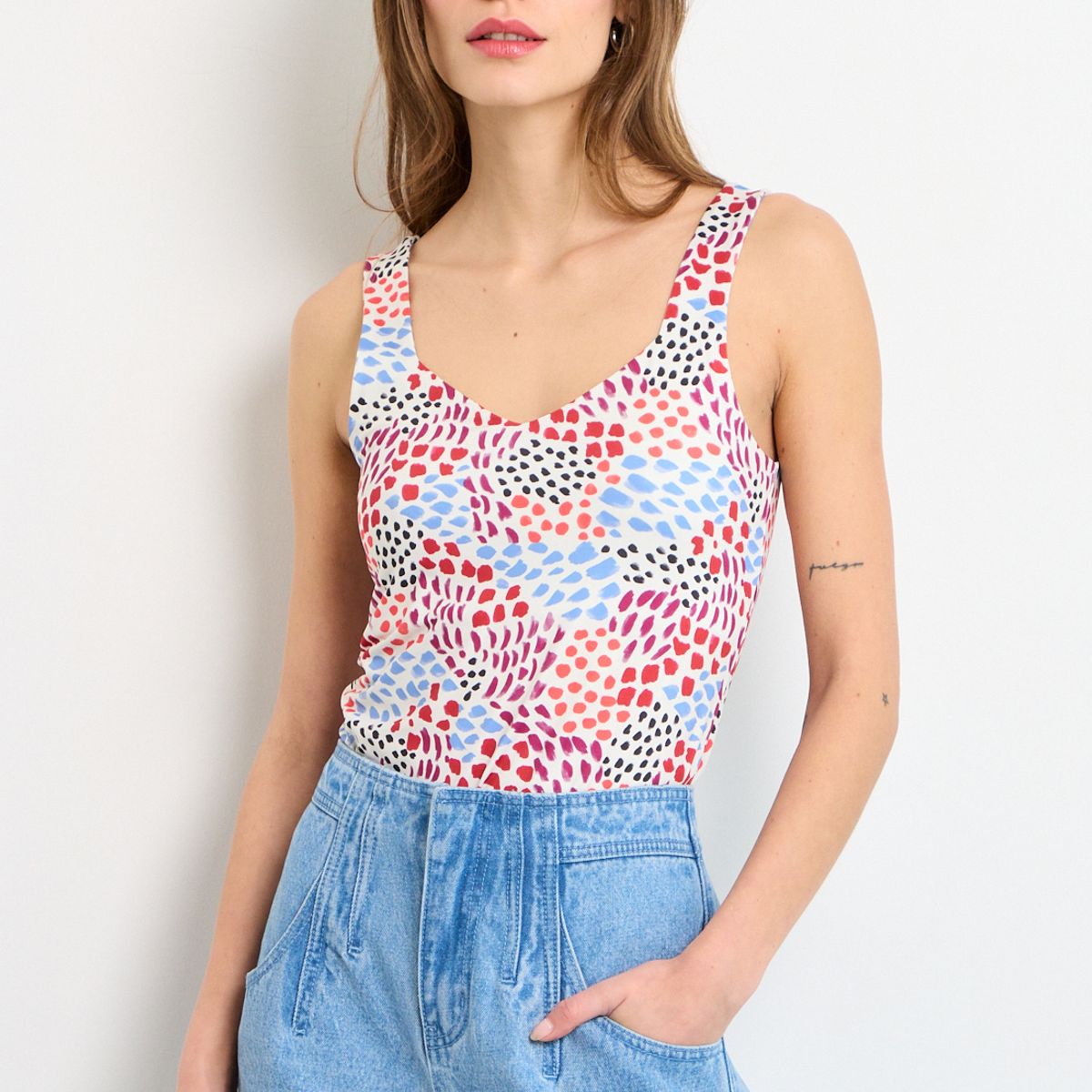 IO - Polera Sin Mangas Mujer Rojo IO