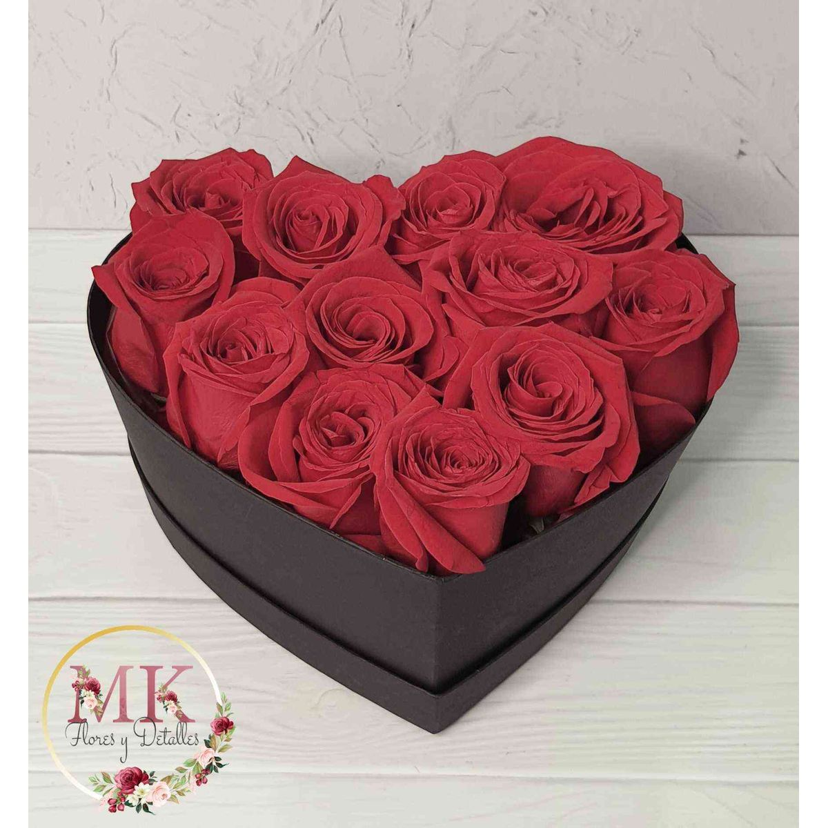 GENERICO - Box Corazón 12 Rosas