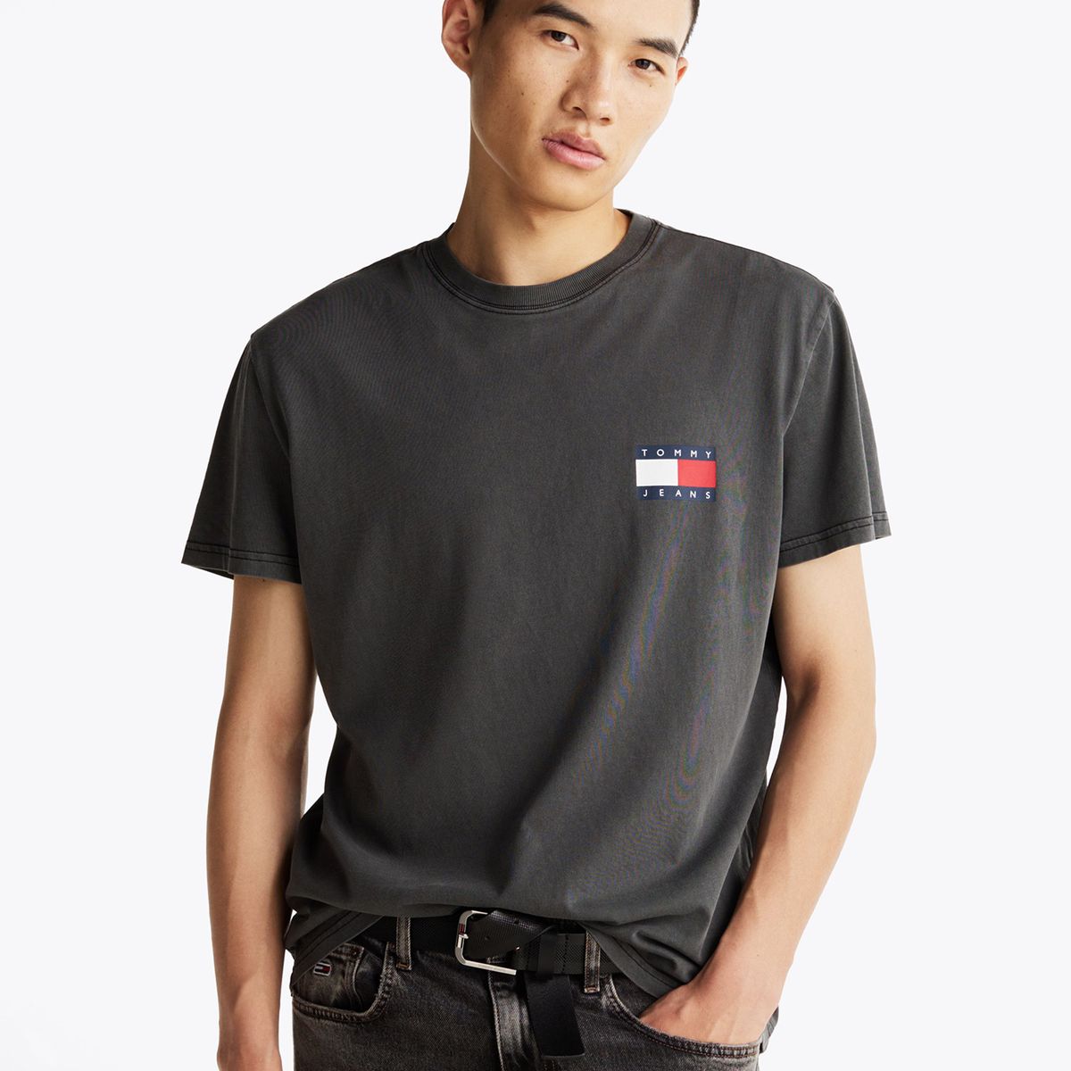 TOMMY HILFIGER - Polera Heritage Flag Logo Negro Tommy Jeans