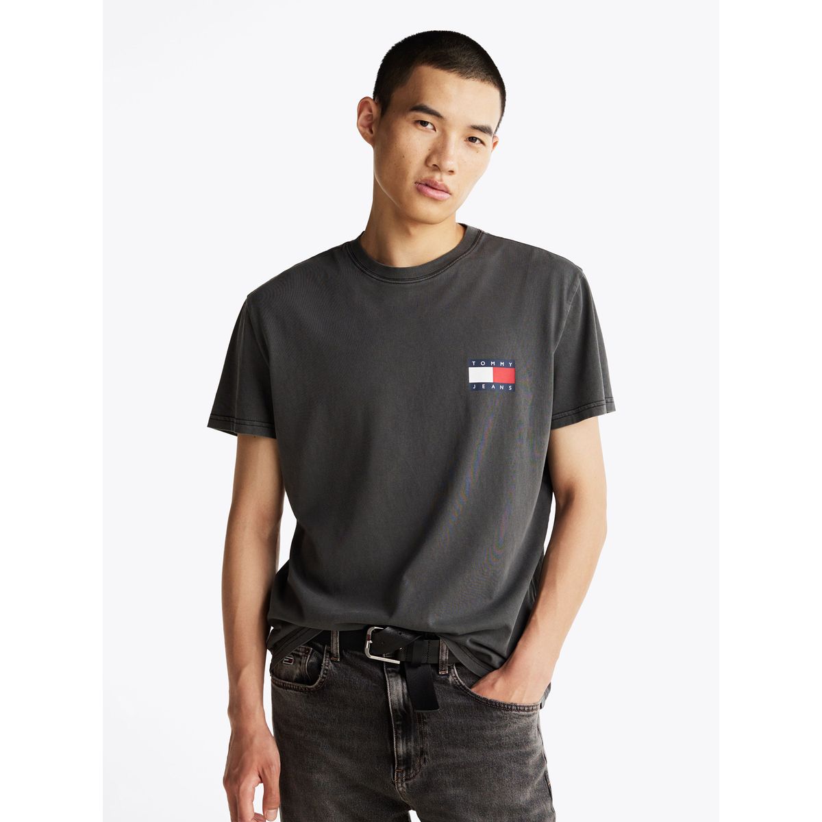 TOMMY HILFIGER - Polera Heritage Flag Logo Negro Tommy Jeans