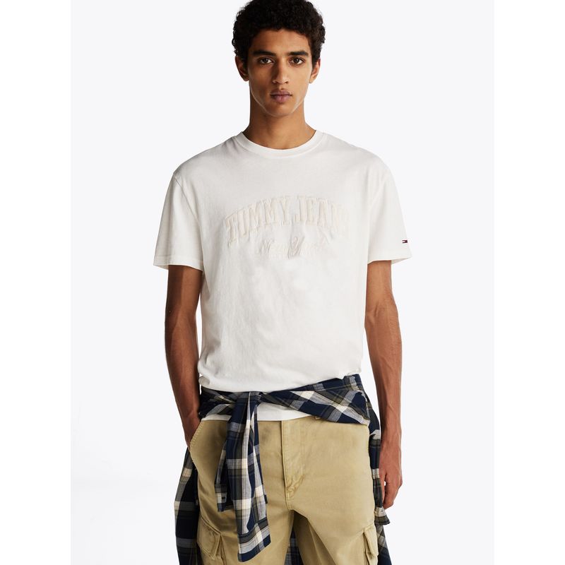 TOMMY HILFIGER - Polera Varsity Con Efecto Lavado Blanco Tommy Jeans