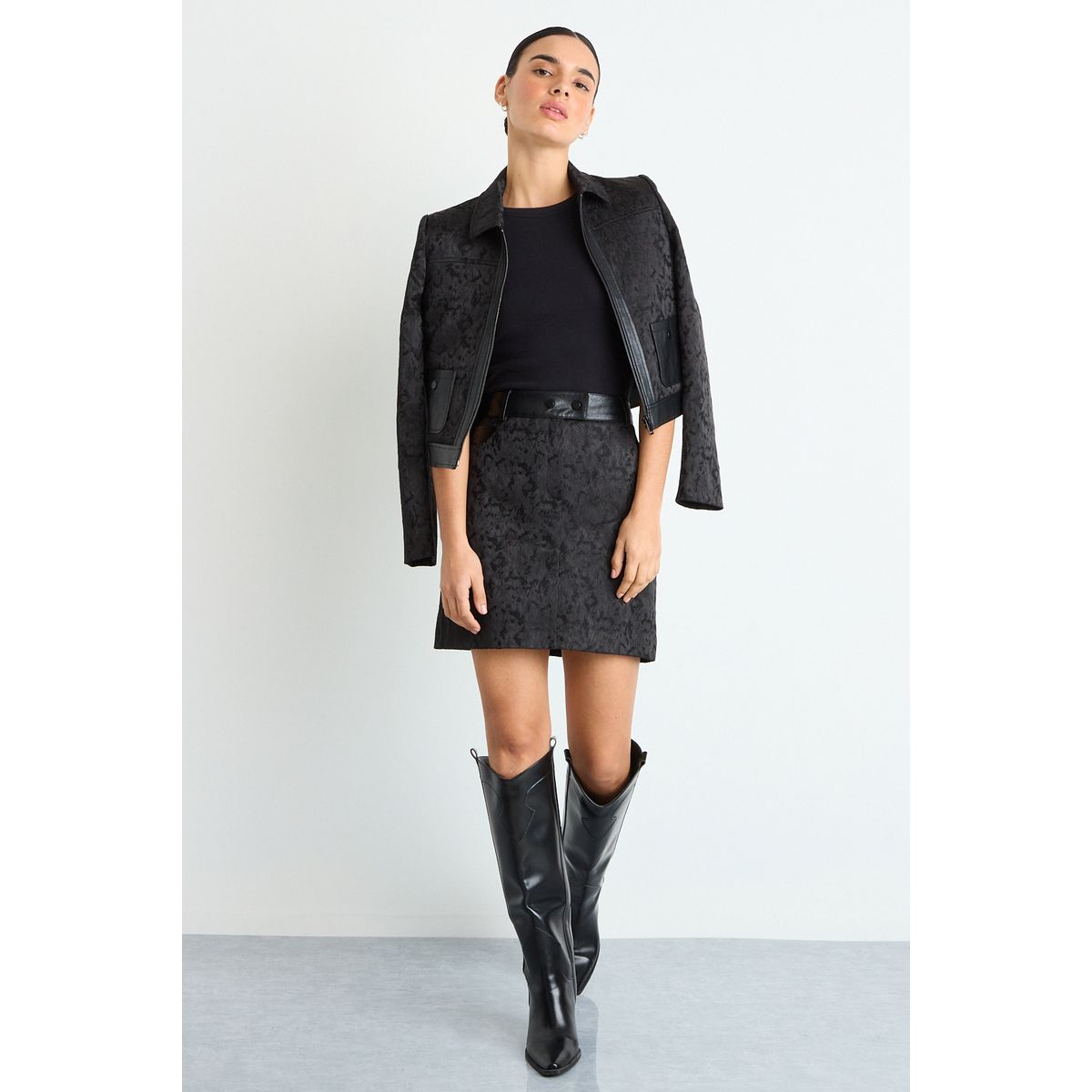 IO - Falda Corta Mujer Negro IO