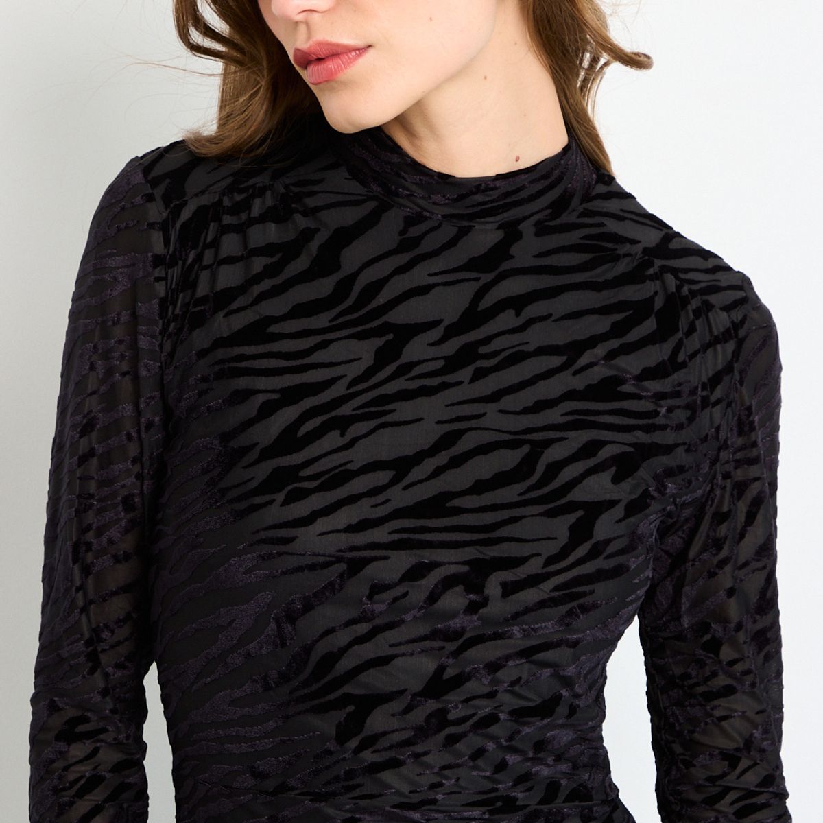 IO - Vestido Corto Mujer Negro IO