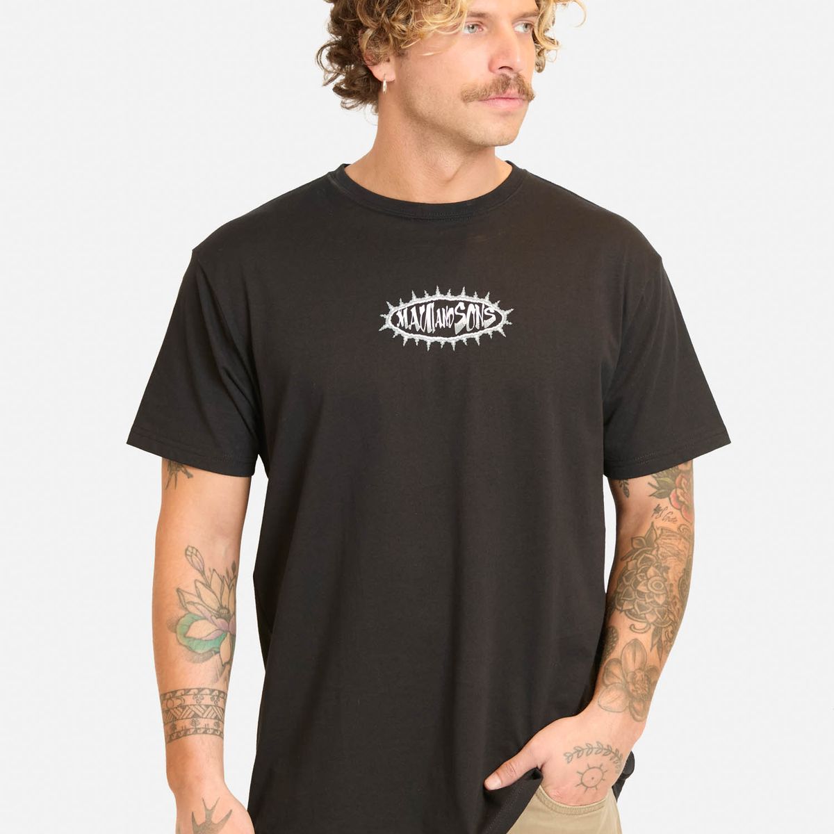 MAUI AND SONS - Polera MC Bokov Negro Hombre Maui And Sons - Negro