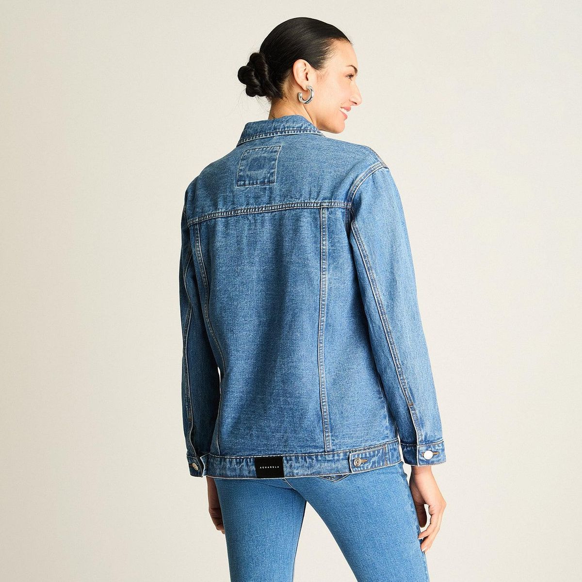 ACUARELA - Casaca Mezclilla Azul Oversize Clásica