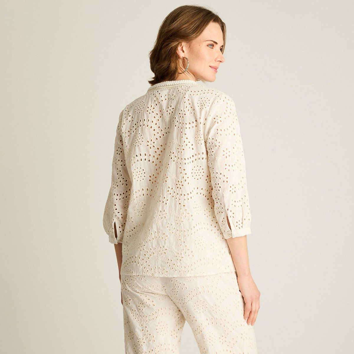 LORENZO DI PONTTI - Blusa Crudo Manga 3/4 con Broderie y Escote Bordado
