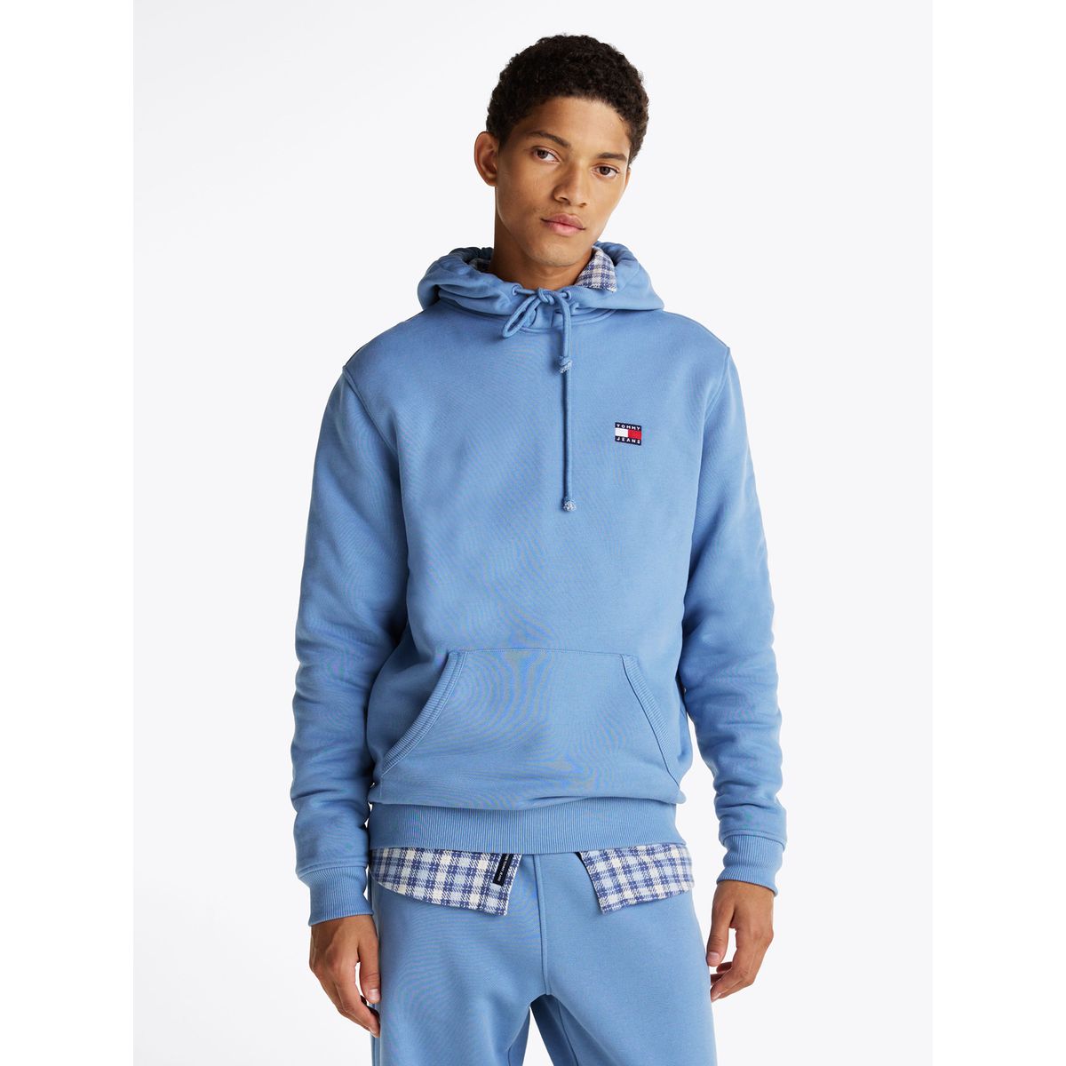 TOMMY HILFIGER - Polerón Hoodie Con Logo De Parche Celeste Tommy Jeans