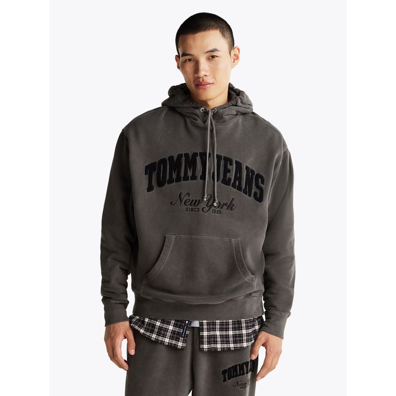 TOMMY HILFIGER - Polerón Hoodie Con Efecto Lavado Negro Tommy Jeans