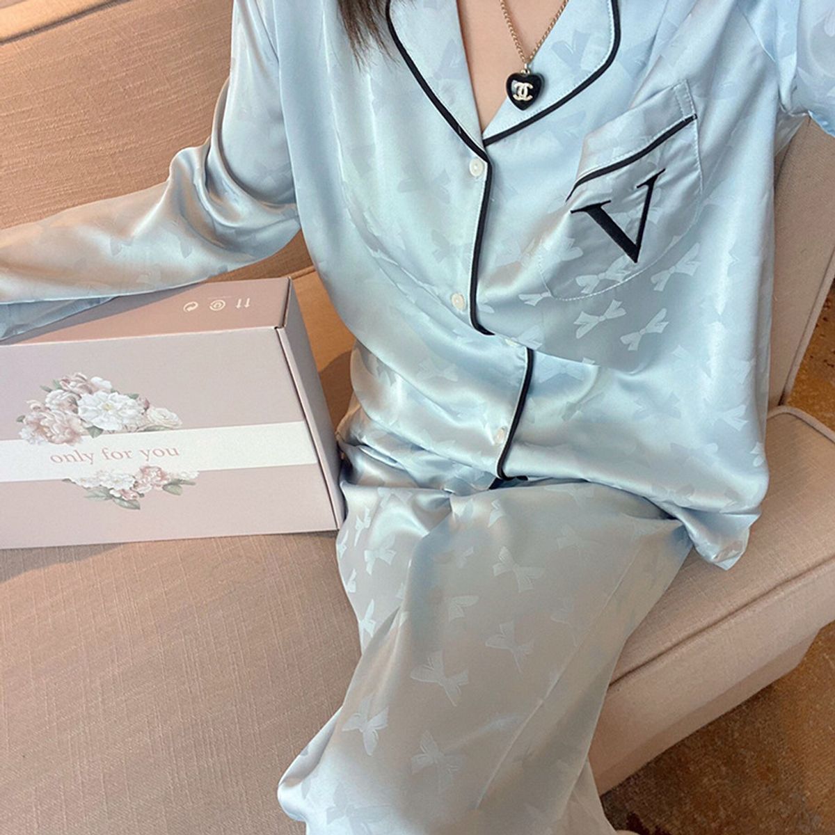 VELVET - Pijama Adelina Celeste Mujer