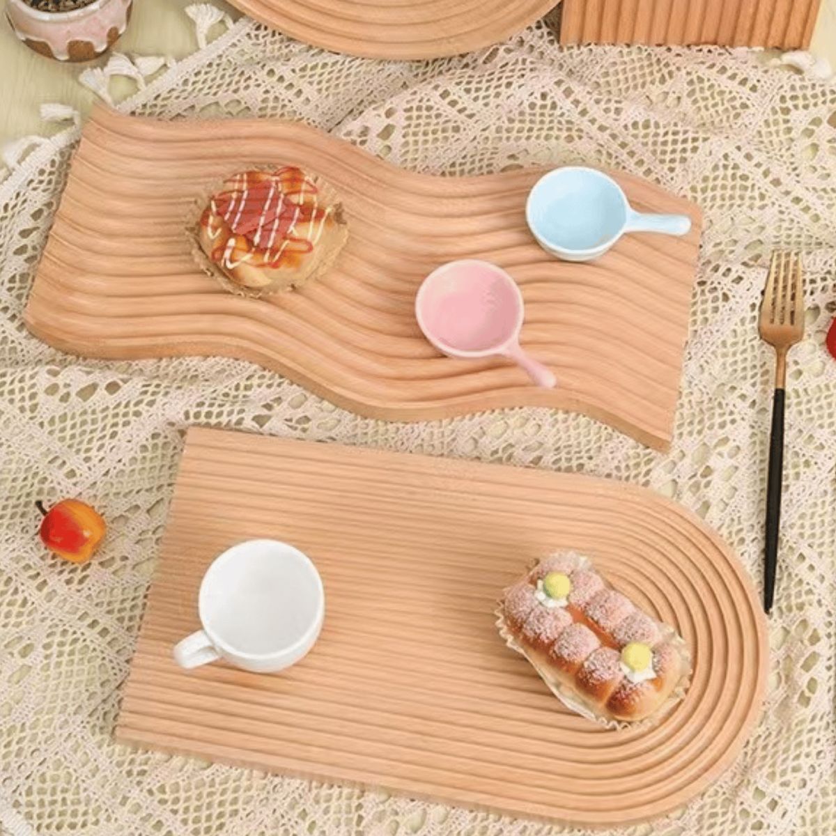 HOMESTAR - Bandeja Tabla Madera Curvas Ondulado - Estilo Bohemio