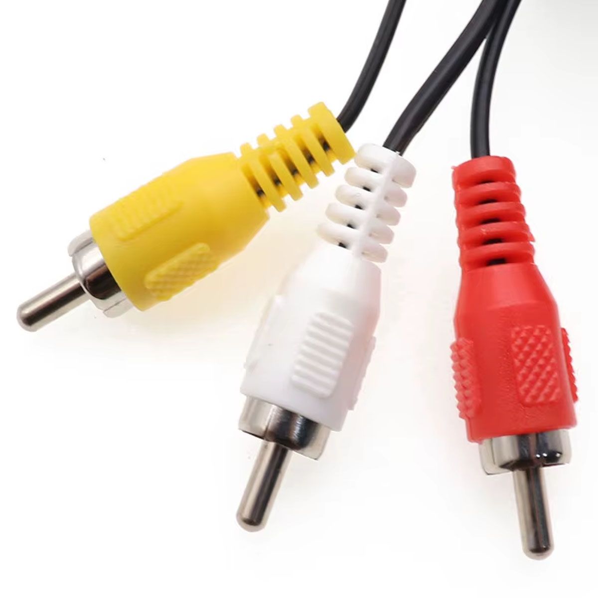 GENERICO - CABLE 3 RCA A 3 RCA 3 MTS.