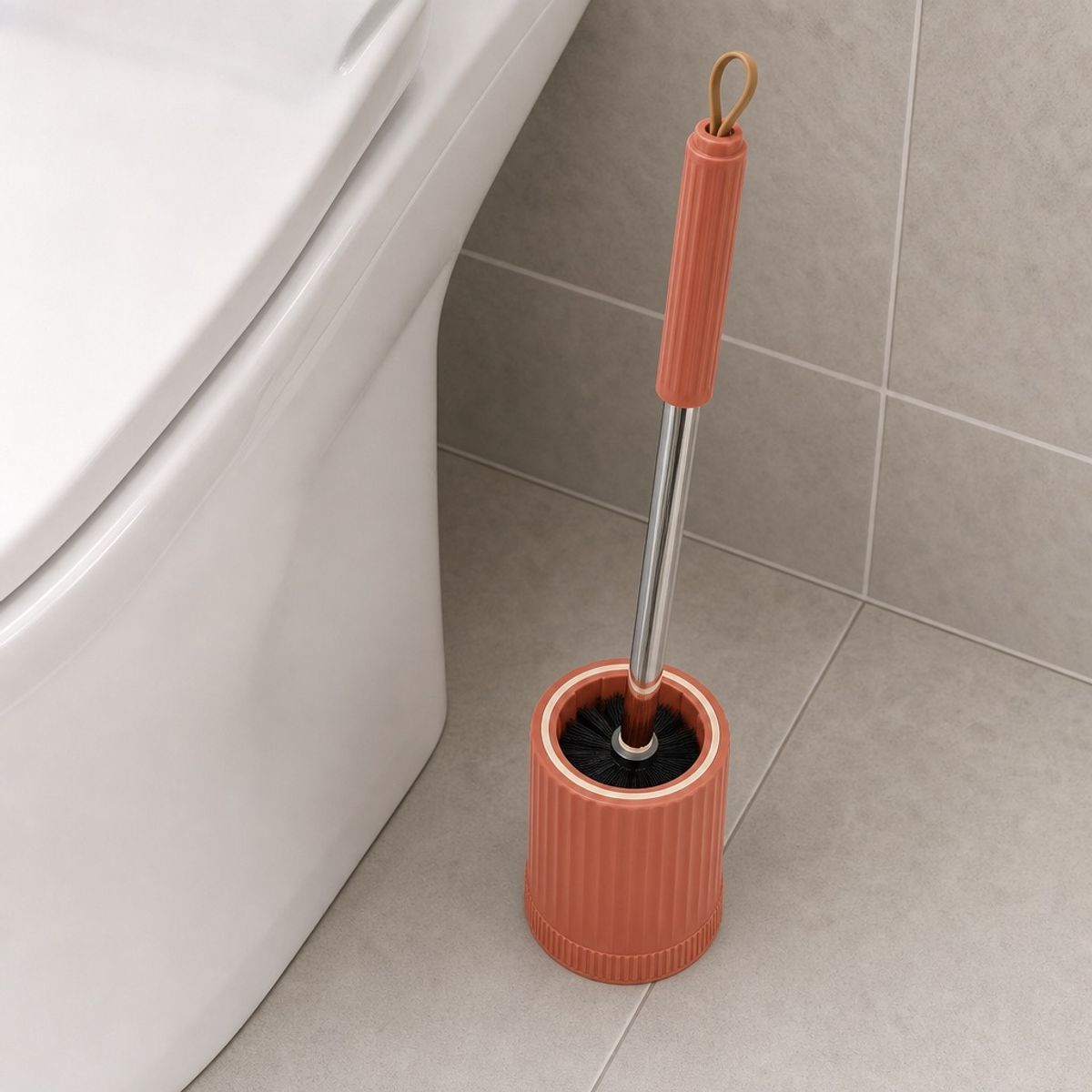 HOMESTAR - Escobilla Baño con Soporte y Mango Metálico - Naranja