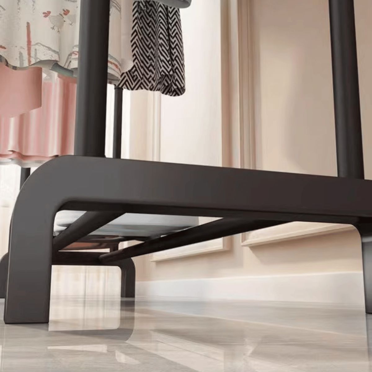 HOMESTAR - Perchero colgador doble riel con estante inferior negro glossy black