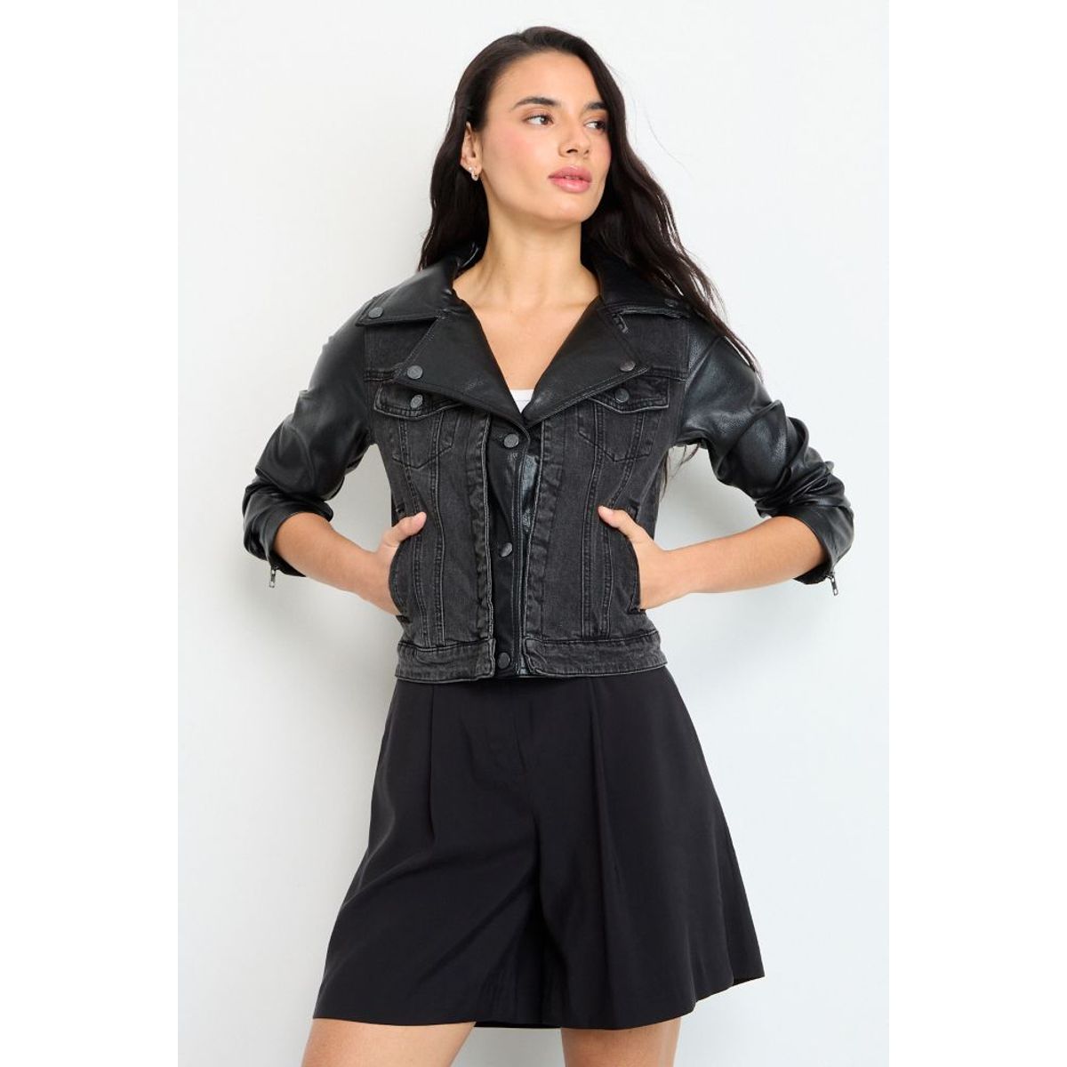 IO - Chaqueta Mujer Negro IO