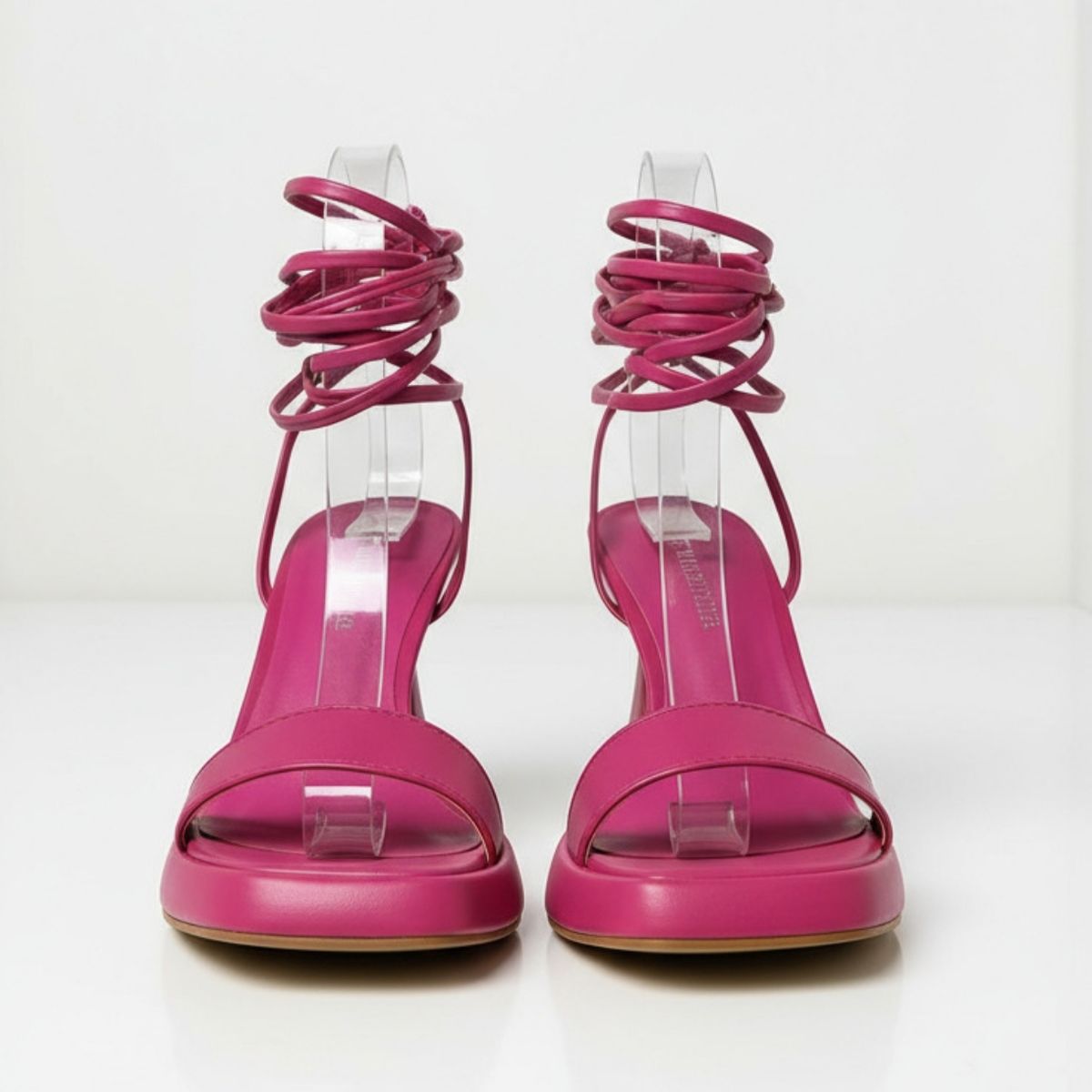 SNOOPY - Sandalias Fucsias  Taco Alto con Trenzas  M275