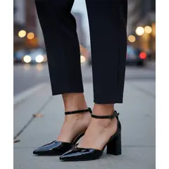 SNOOPY - Stileto Mujer color Negro M286
