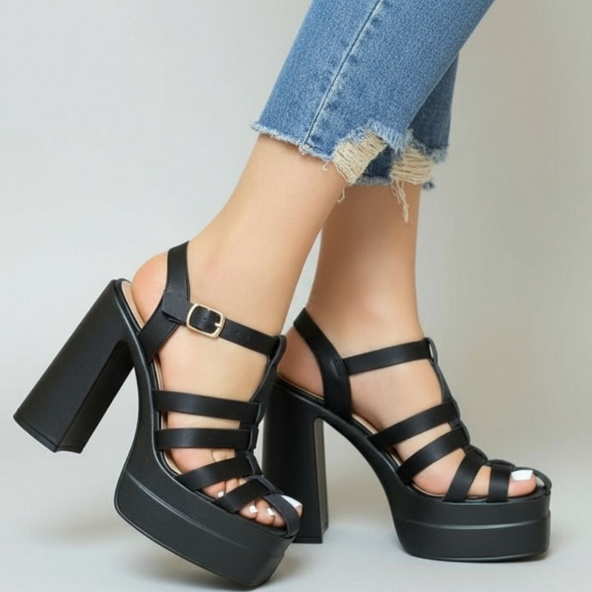 SNOOPY - Sandalias Negras  Mujer  Taco Alto con Plataforma M398