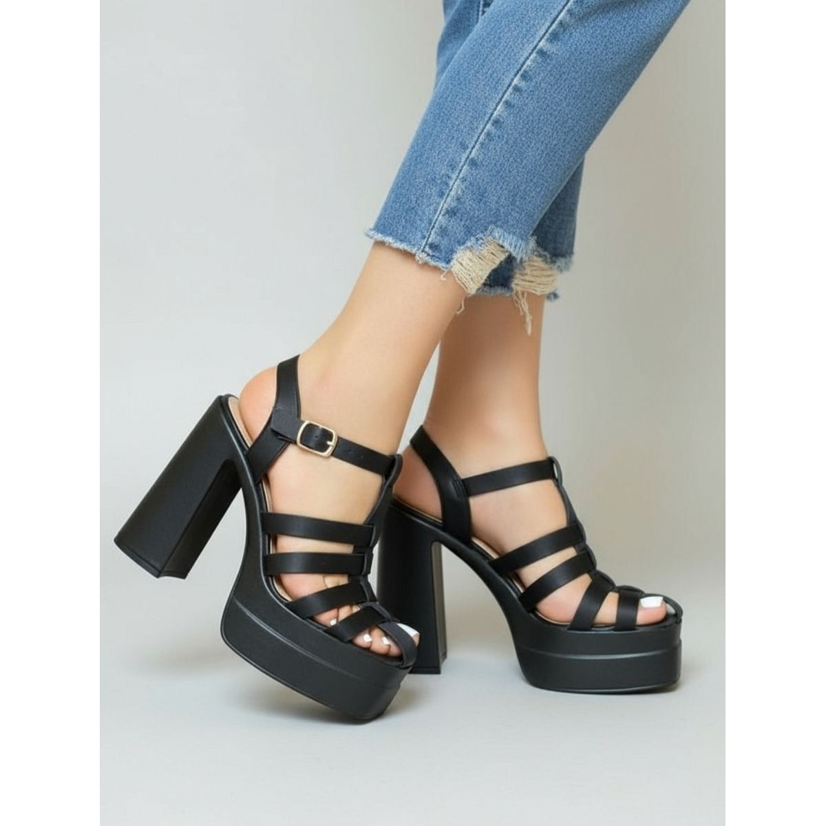 SNOOPY - Sandalias Negras  Mujer  Taco Alto con Plataforma M398