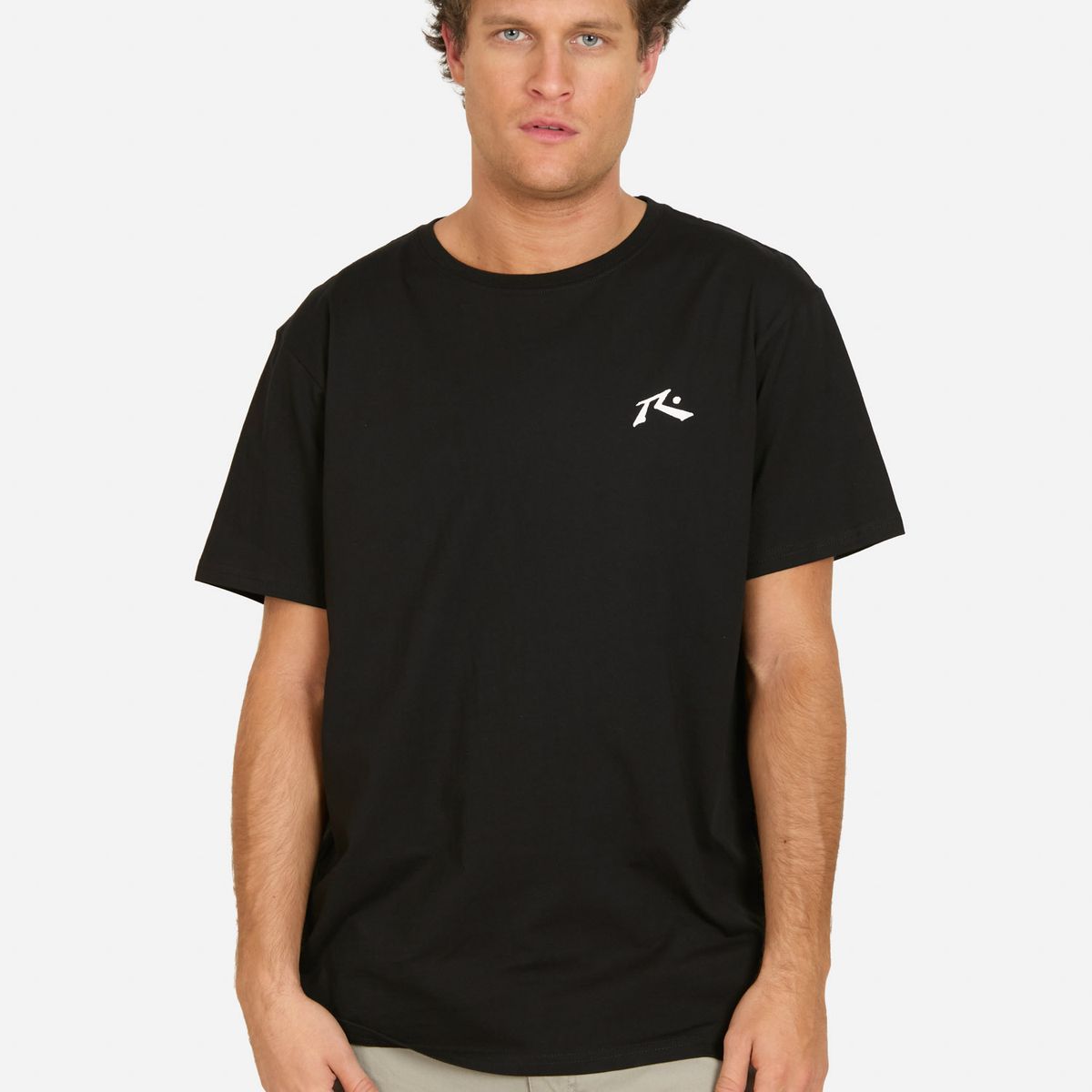 RUSTY - Polera MC Cráneo Negro Hombre Rusty