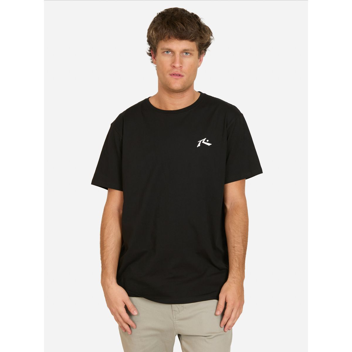 RUSTY - Polera MC Cráneo Negro Hombre Rusty