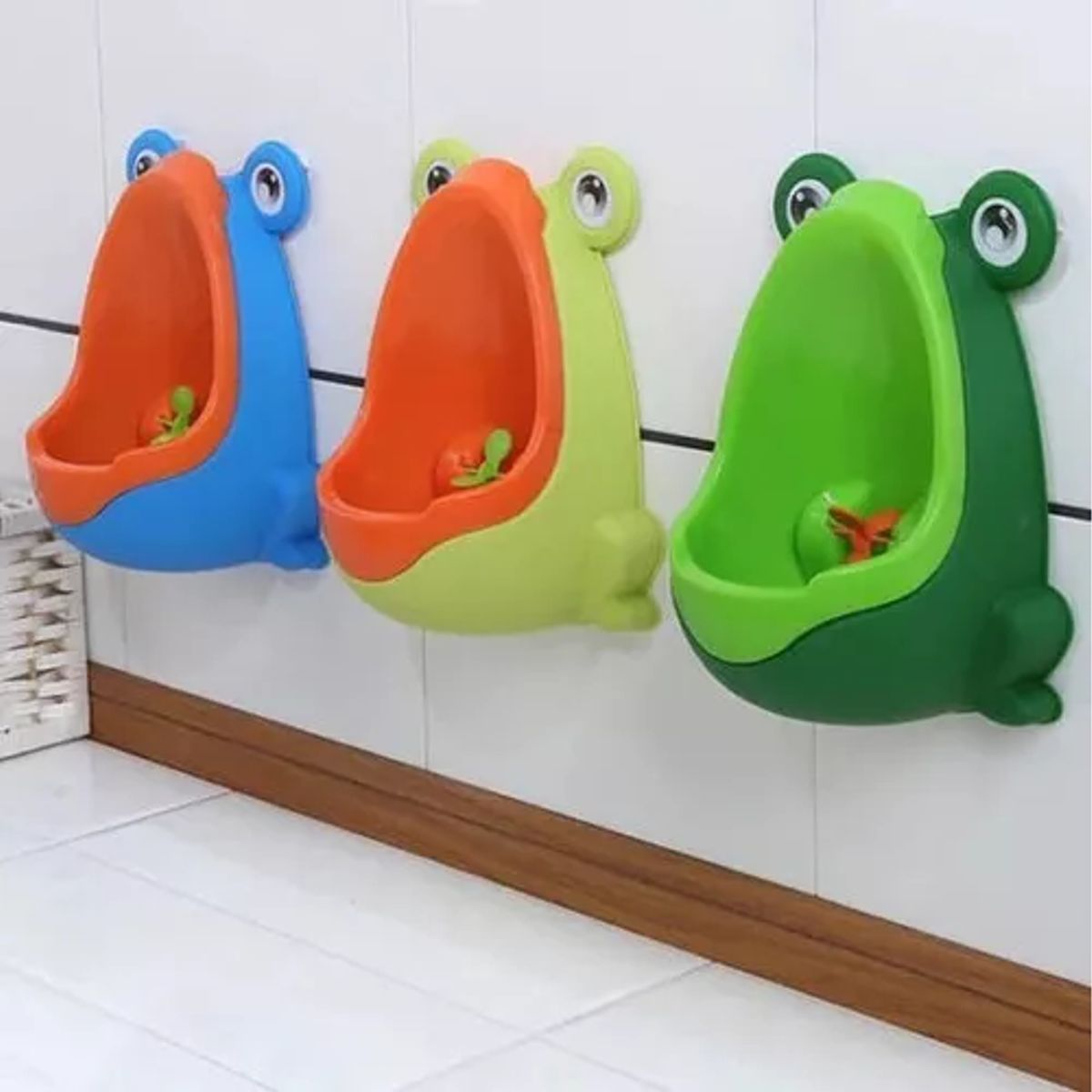 GENERICO - Urinario de pared Ranita para niños color verde