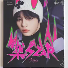 GENERICO - STRAY KIDS ROCK STAR IN Postcard Ver Album
