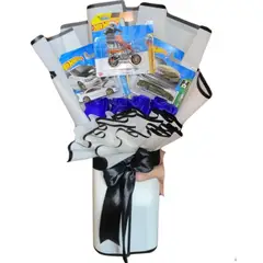 GENERICO - Bouquet de 5 Rosas Eternas de Jabón y 3 Carritos Hot Wheels