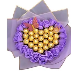 GENERICO - Bouquet de Rosas Lila y Corazón de Bombones