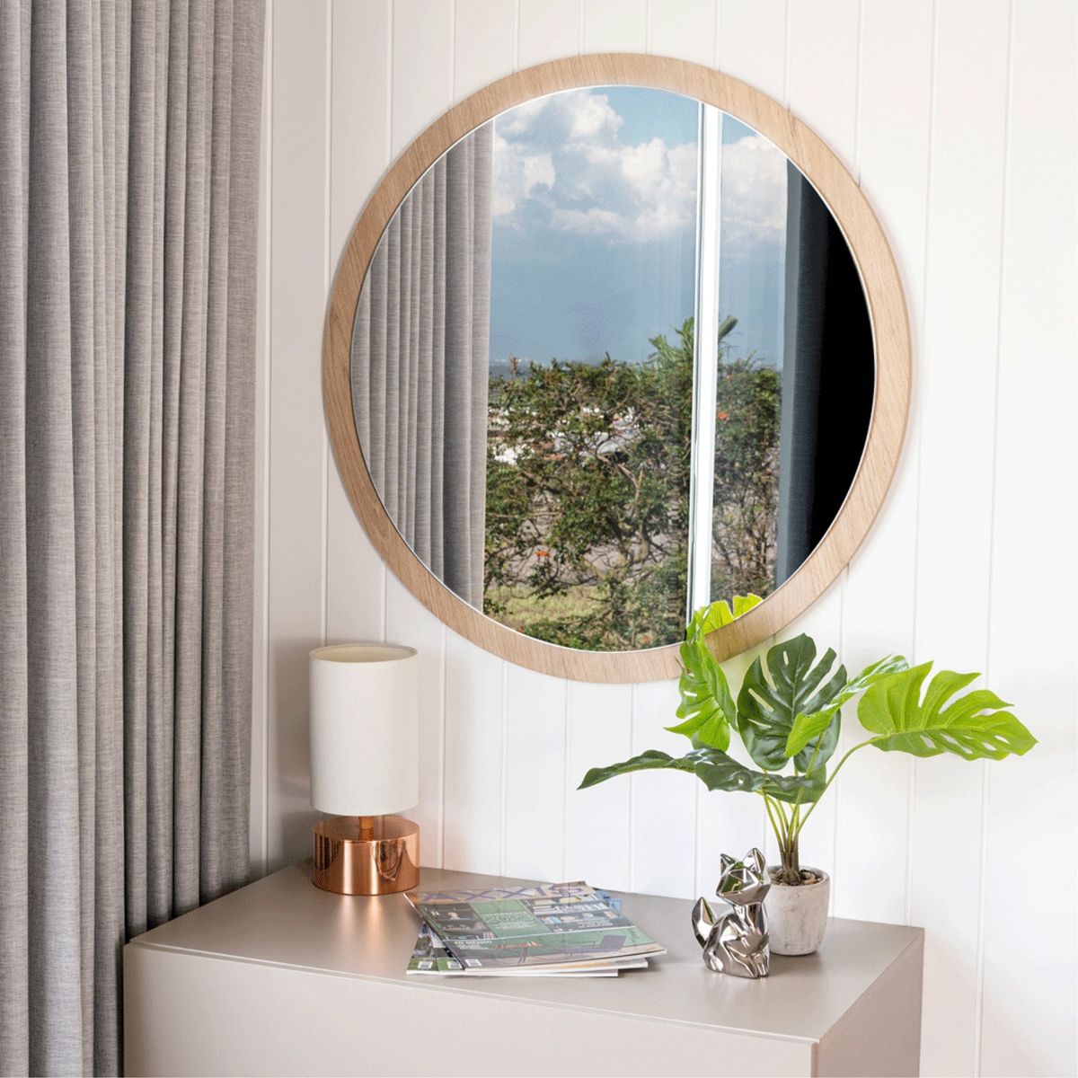 Espejo Circular Ary 80x80 Cm Con Marco De Madera, marca TUHOME - Foto Principal