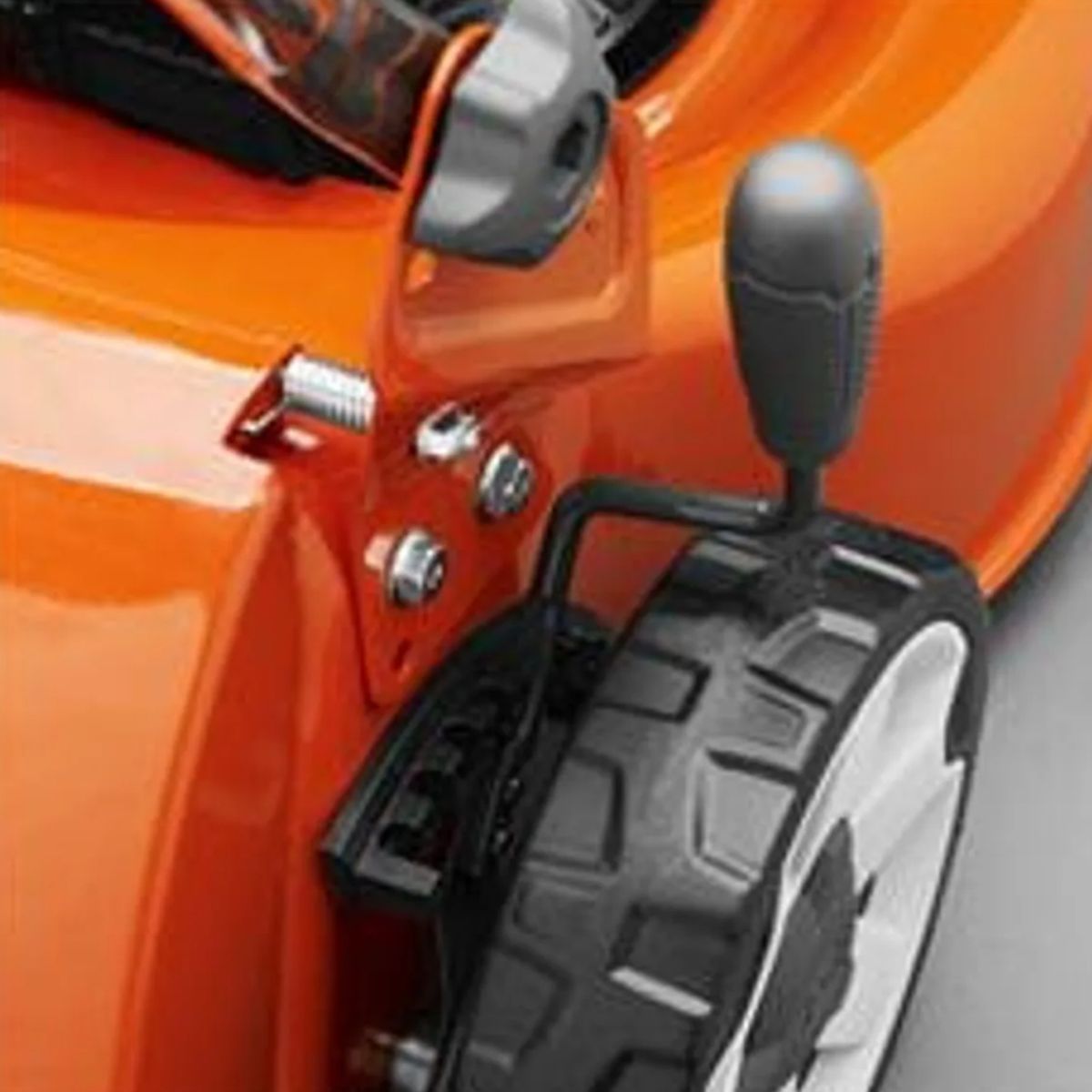 HUSQVARNA - Cortadora de césped Husqvarna LC140p de gasolina con colector naranja