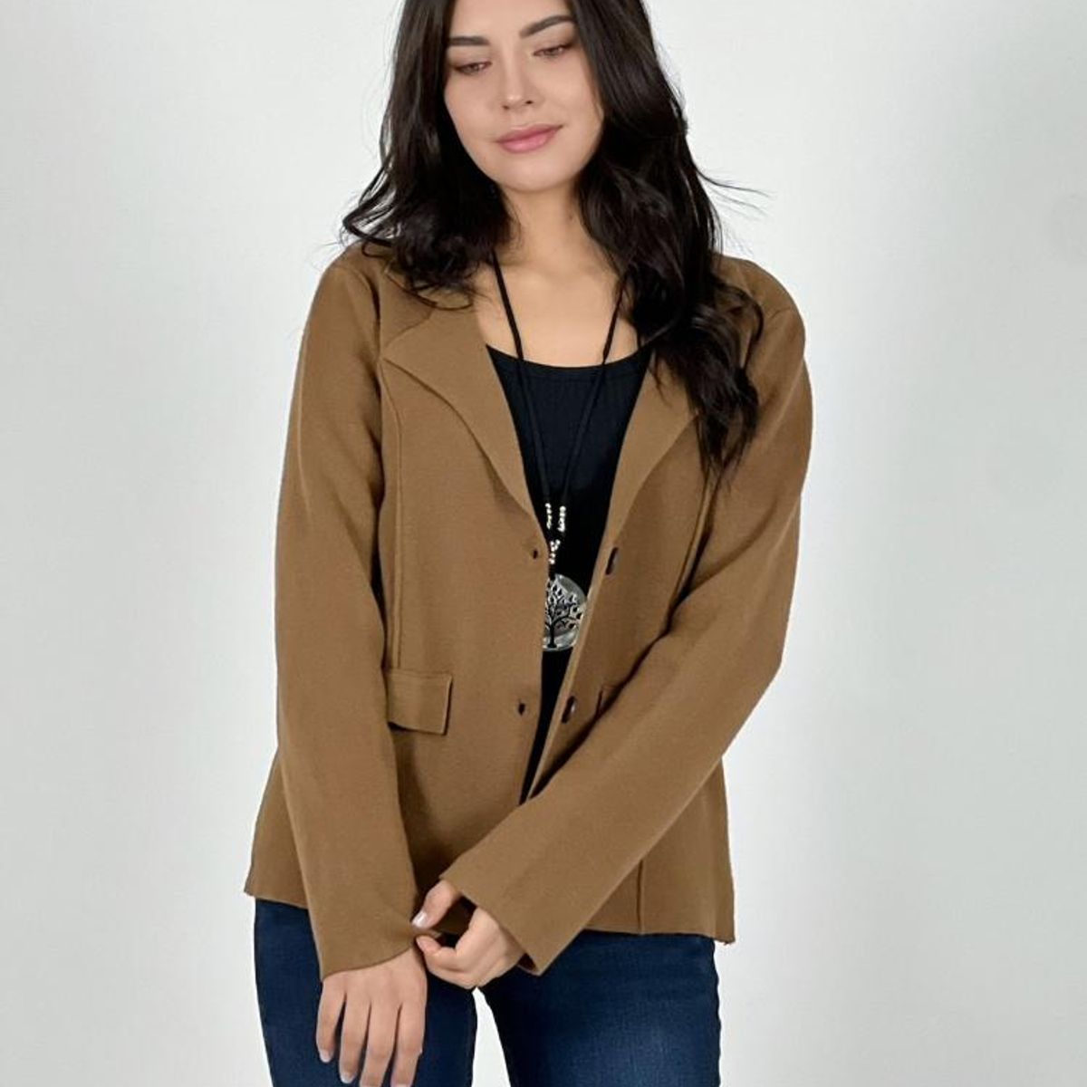 ENIGMATICA BOUTIQUE - Blazer Cuello V 2 Botones - Negro