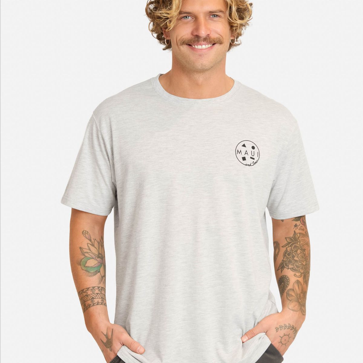 MAUI AND SONS - Polera MC Yanika Gris Hombre Maui And Sons - Negro