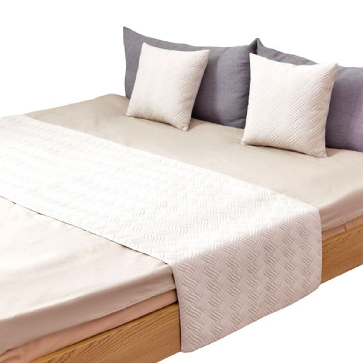 GENERICO - JUEGO DE PIECERA DE CAMA MAS 2 COJIN CON FUNDAS MODELO PLUSH BLANCO