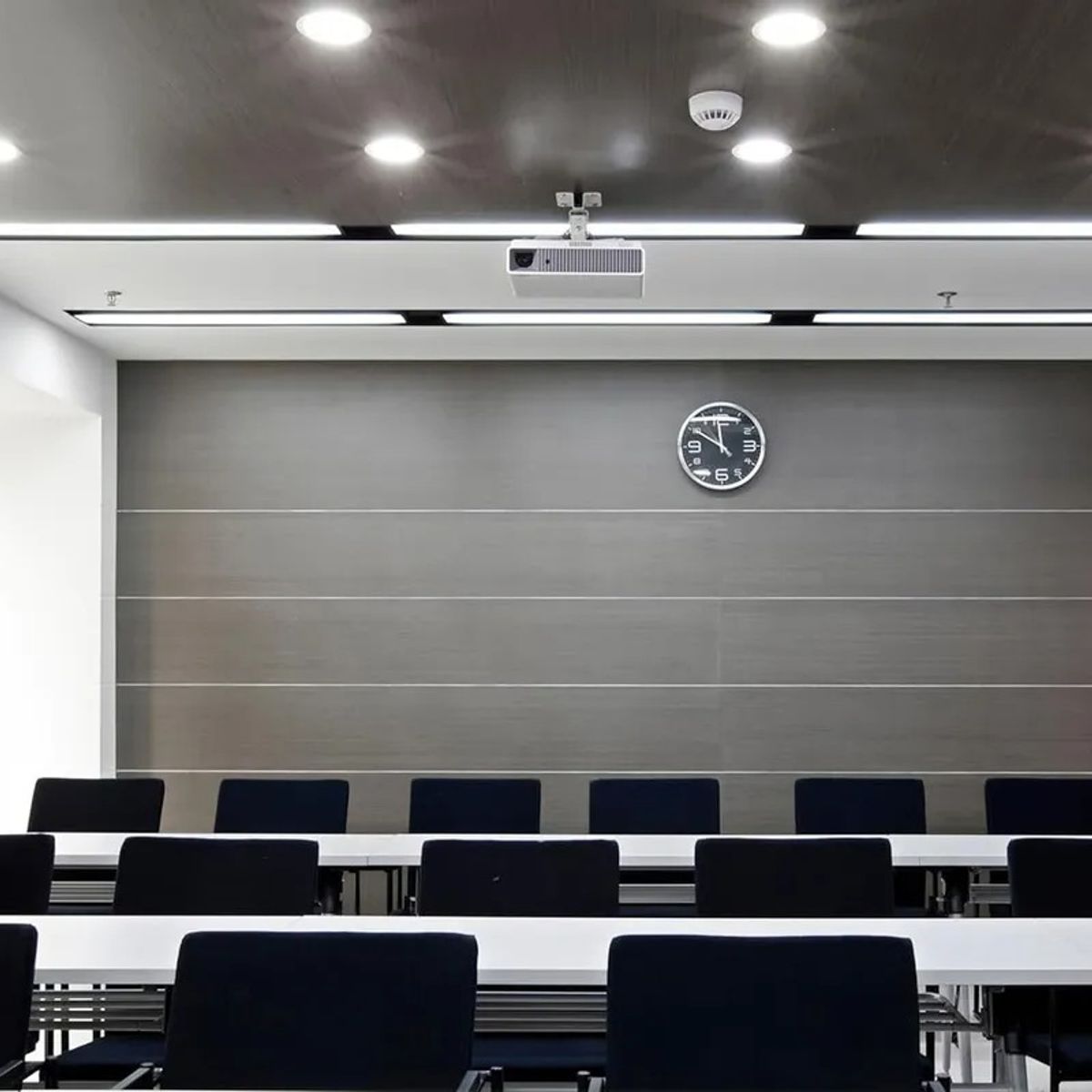 GENERICO - Soporte Proyector Anclaje al Recho Con Rotación 90 Grados