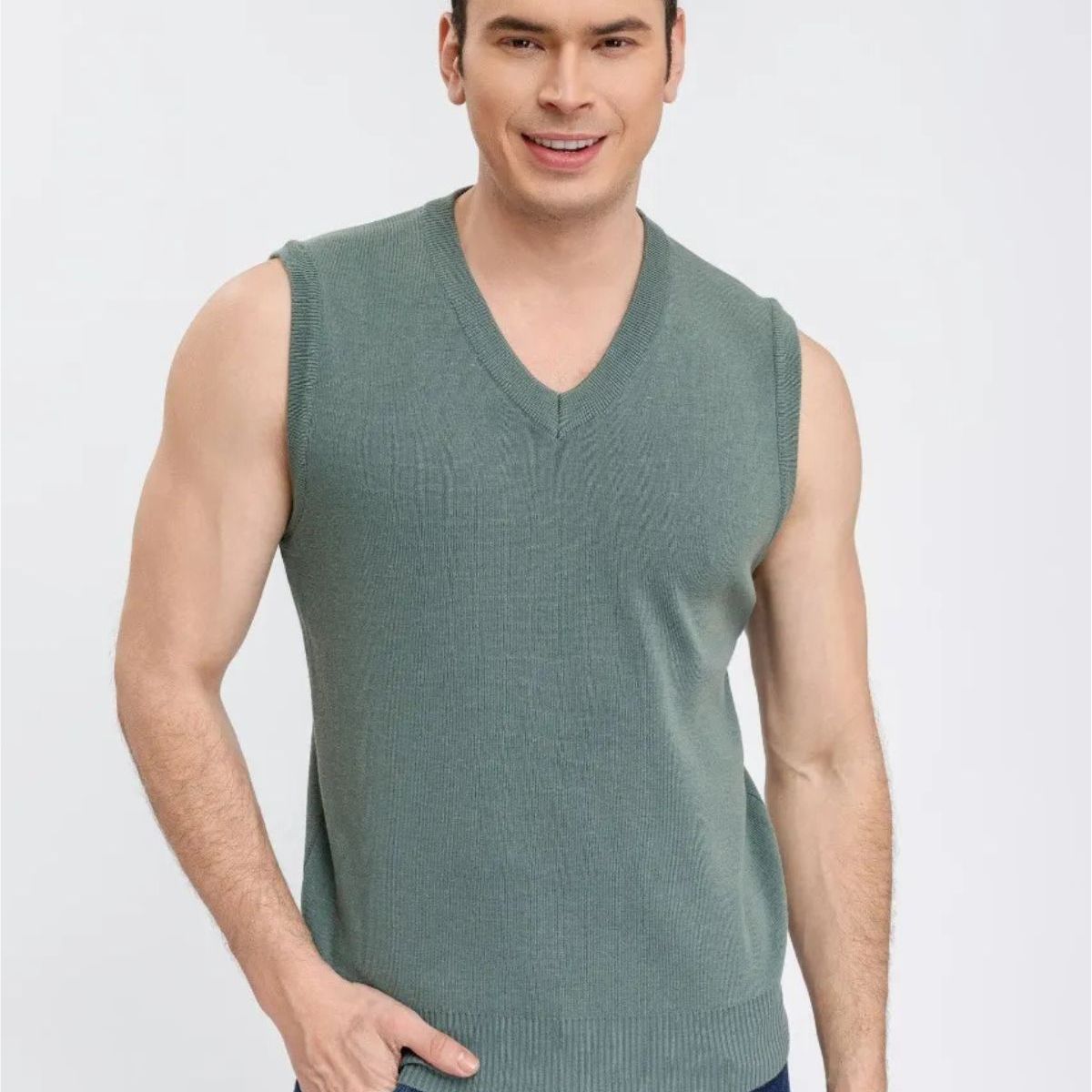 LOOK SHOP - Sweater Sin Mangas Hombre Cuello V, Excelente Calidad 131