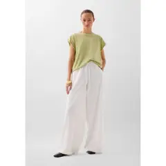 SCALPERS - POLERA CALAVERA BORDADA TONO