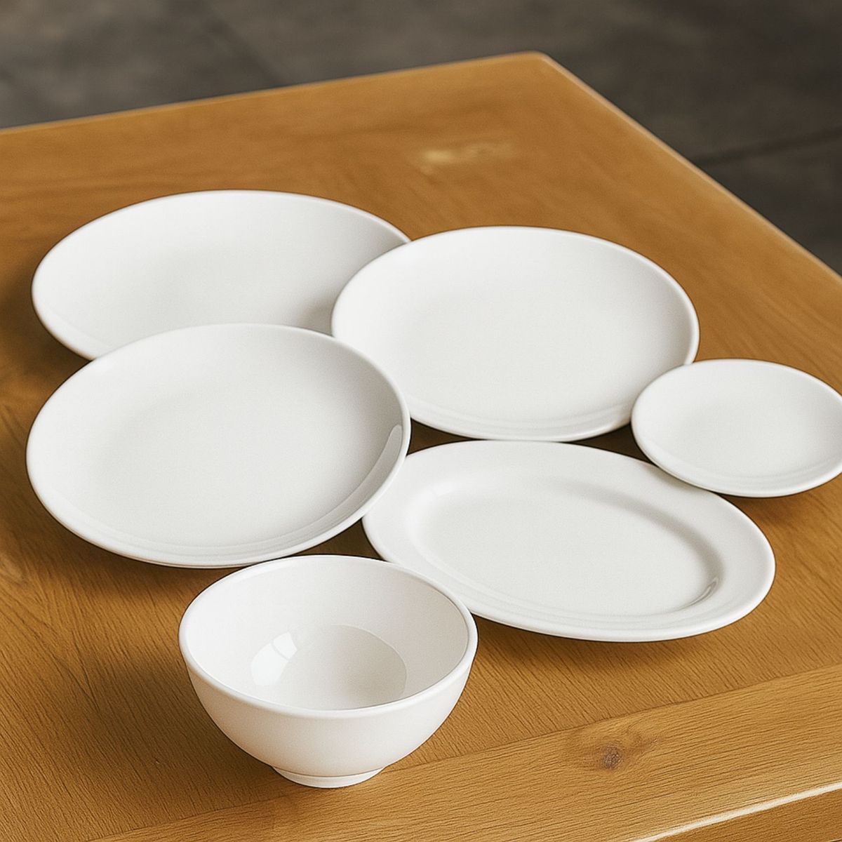 HALLEN - Set 18 Pzs Vajillas Hallen Coupe Porcelano Blanco Crema Gouermet