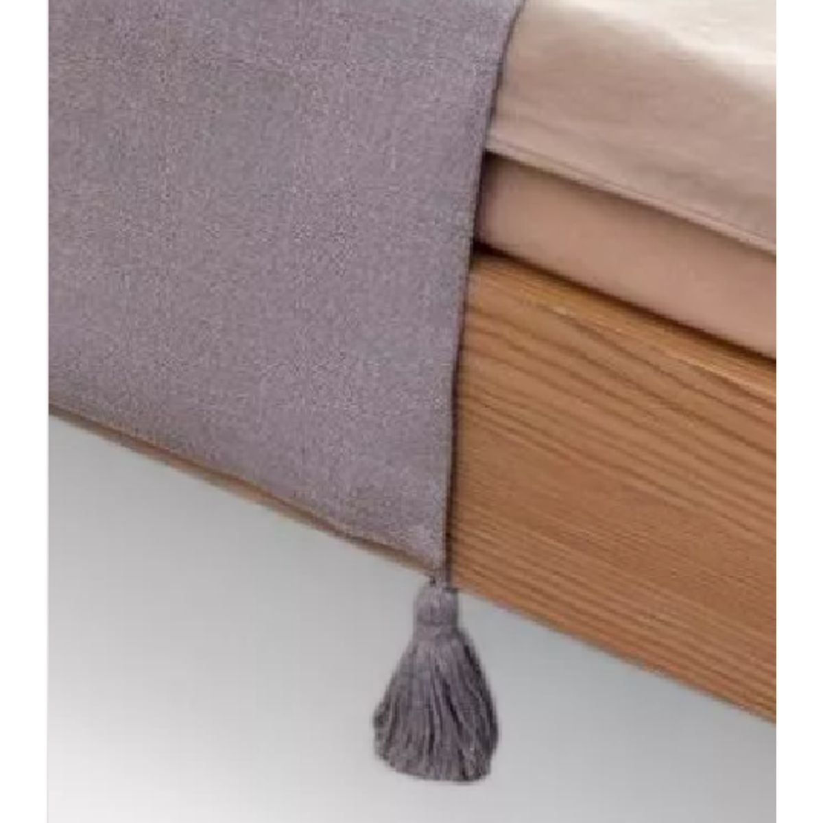 GENERICO - Piecera para cama 2 plaza - king en lino pompones  color gris
